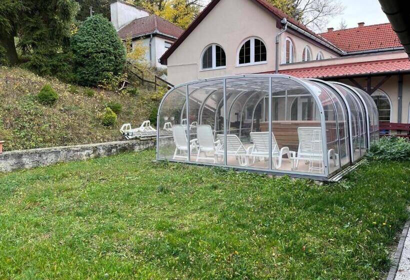 تختخواب و صبحانه Parrag Panzió Mátraszentimre