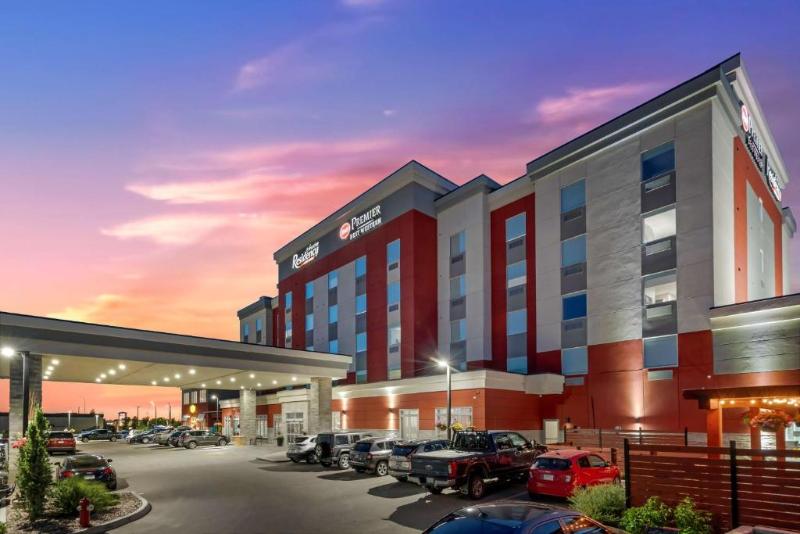 هتل Best Western Premier Executive Residency Medicine Hat