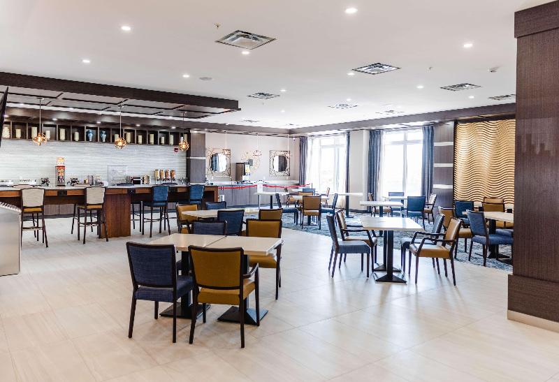 هتل Best Western Premier Executive Residency Medicine Hat