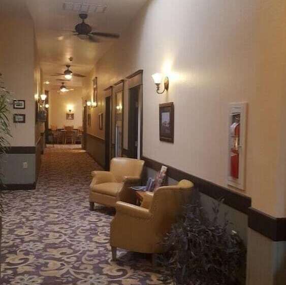 فندق Heritage Inn