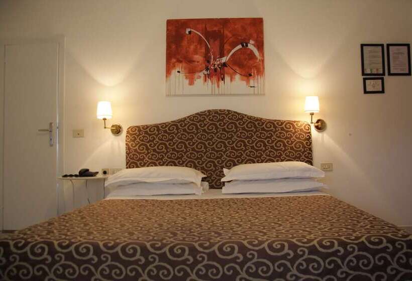 Fotos del hotel Alex:  8