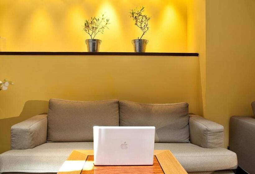 فندق Arion Athens