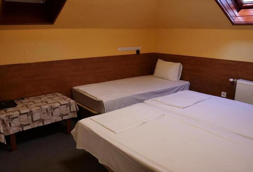 Fotos del hotel Attila: 1 Fotos del hotel Attila: 1