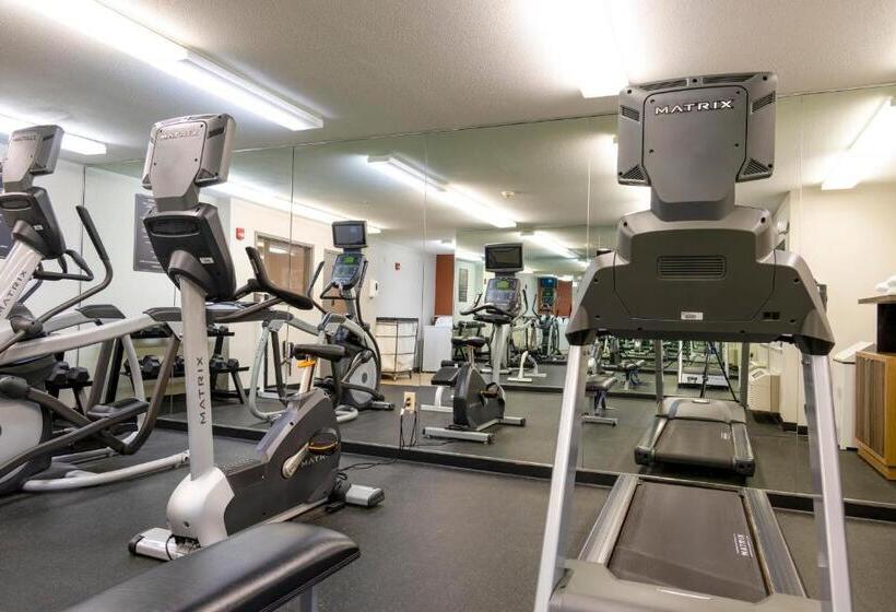 فندق Candlewood Suites East Lansing, An Ihg