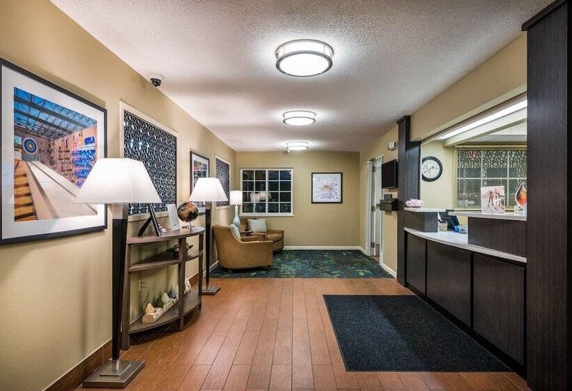 هتل Candlewood Suites Glen Allen Short Pump