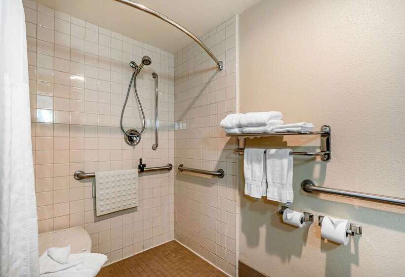 هتل Comfort Inn & Suites Sacramento   University Area