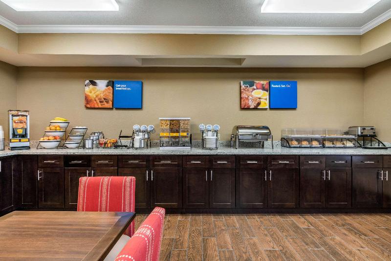 Hotel Comfort Inn & Suites Sacramento – University Area