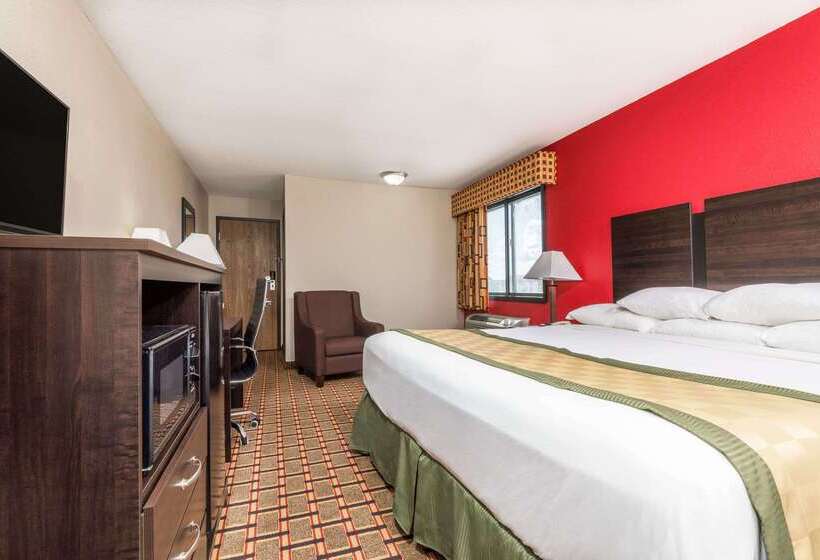 בית מלון כפרי Days Inn By Wyndham Muncie Ball State University
