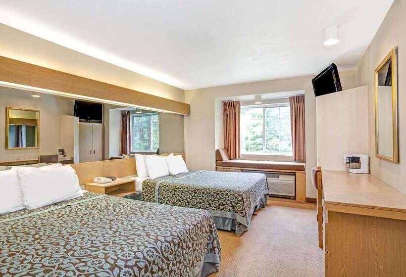 Отель Days Inn By Wyndham Sturbridge