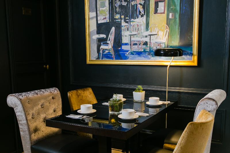 Fotos del hotel De Neuville Arc De Triomphe:  18