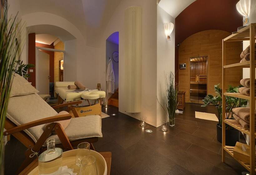 Fotos del hotel Design Hotel Neruda:  15