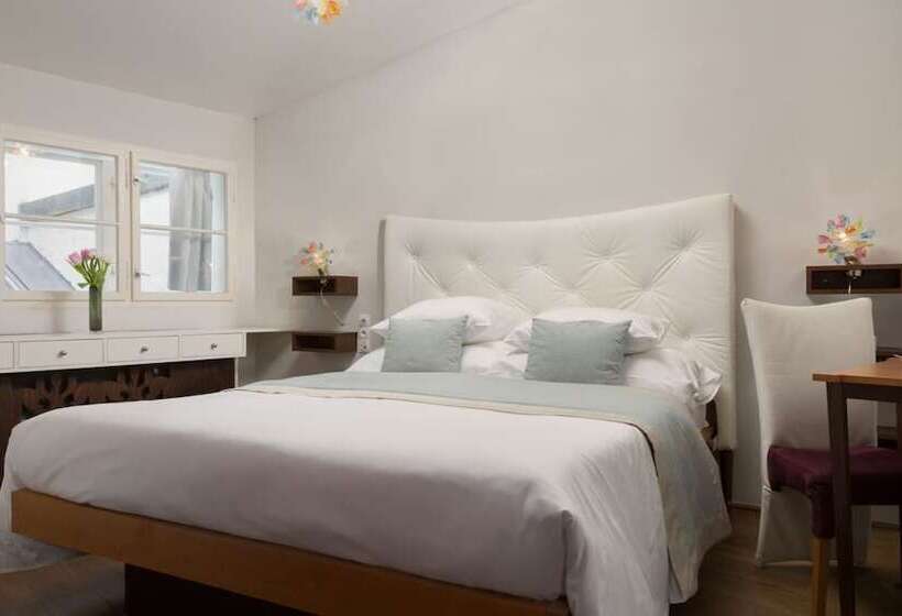 Fotos del hotel Design Hotel Neruda:  6