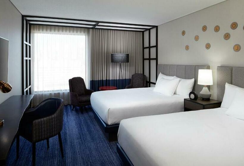 Hotel Doubletree By Hilton Montreal