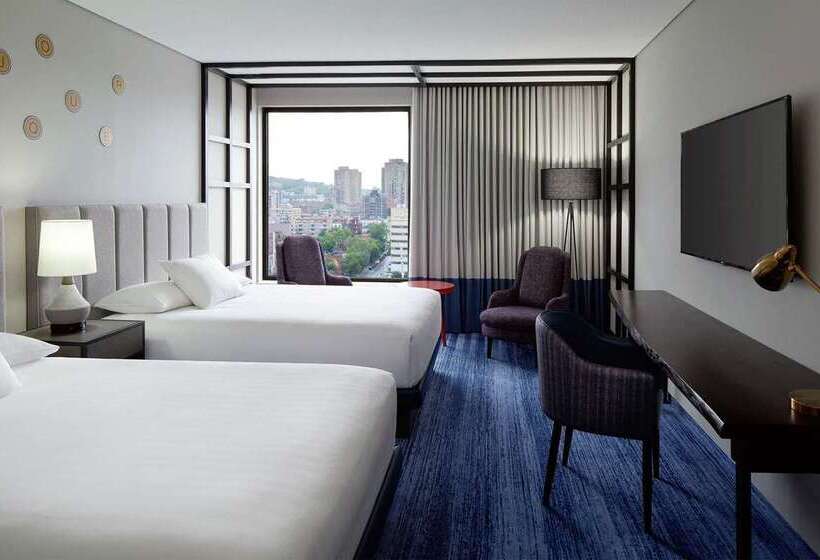 Hotel Doubletree By Hilton Montreal