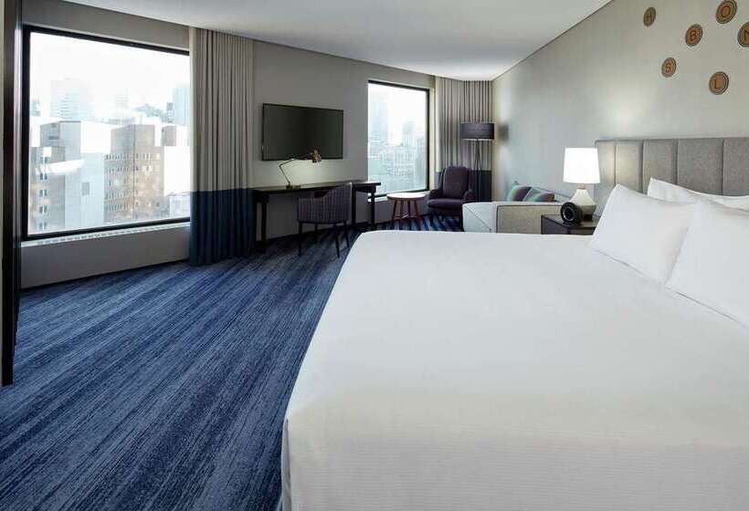 هتل Doubletree By Hilton Montreal