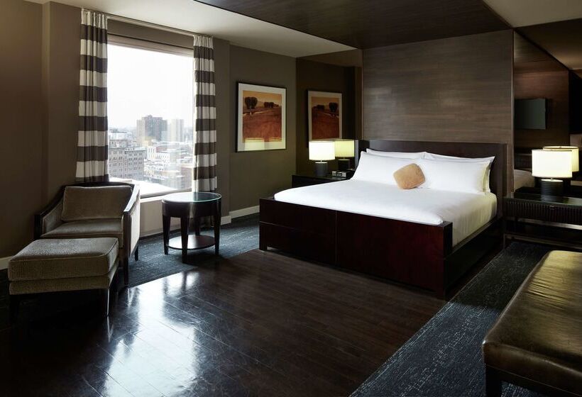 هتل Doubletree By Hilton Montreal