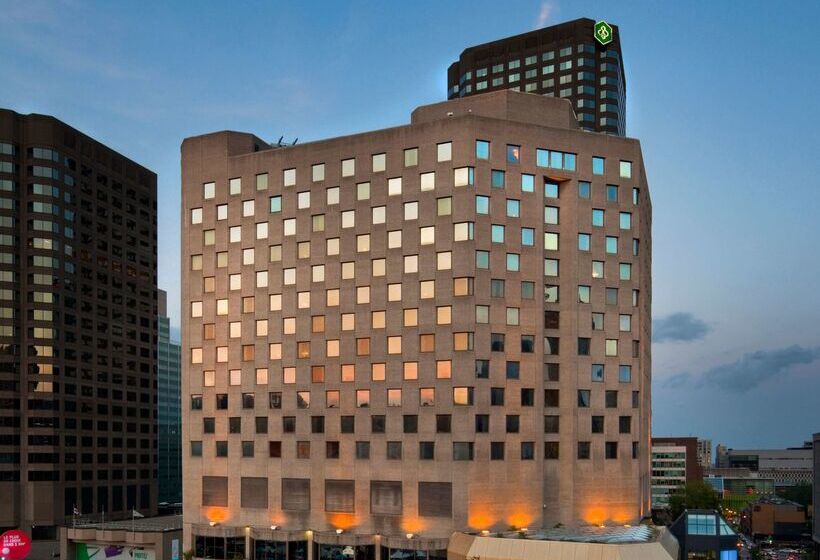 Hotel Doubletree By Hilton Montreal