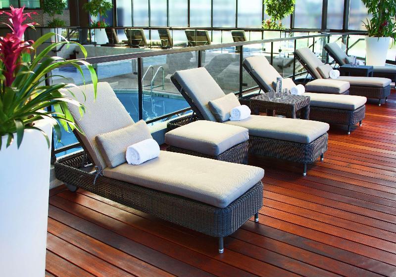هتل Doubletree By Hilton Montreal