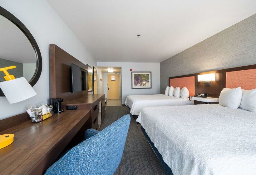 هتل Hampton Inn And Suites Modesto Salida