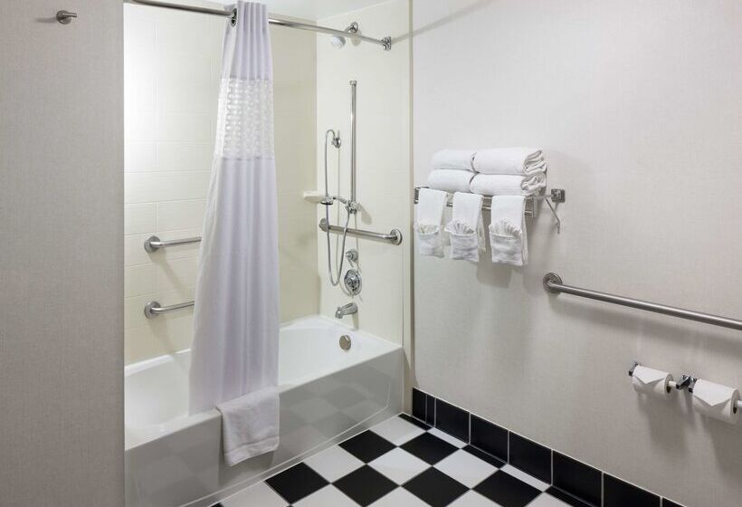 هتل Hampton Inn San Diego Downtown