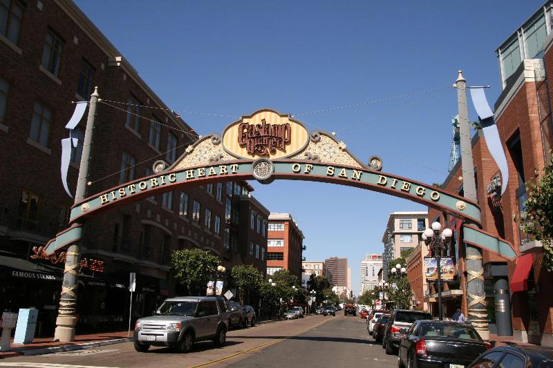 هتل Hampton Inn San Diego Downtown