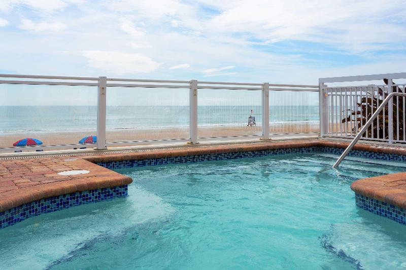 בית מלון כפרי Hilton Garden Inn Daytona Beach Oceanfront