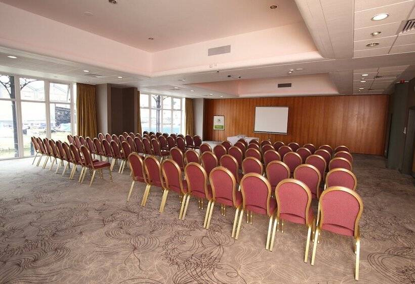 هتل Holiday Inn Ellesmere Port/cheshire Oaks, An Ihg