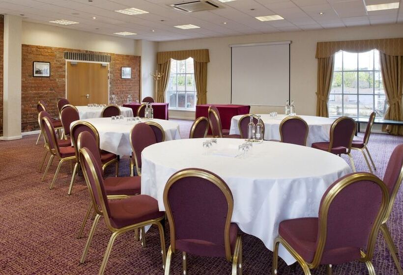 هتل Holiday Inn Ellesmere Port/cheshire Oaks, An Ihg