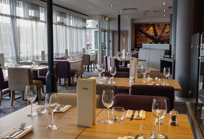 هتل Holiday Inn Ellesmere Port/cheshire Oaks, An Ihg