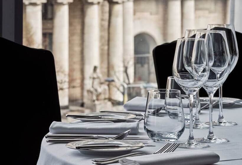 هتل Intercontinental Warszawa, An Ihg