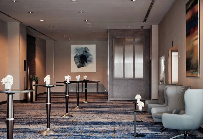 هتل Intercontinental Warszawa, An Ihg