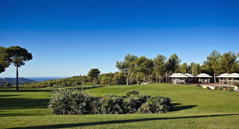 בית מלון כפרי L'Hôtel & Spa du Castellet