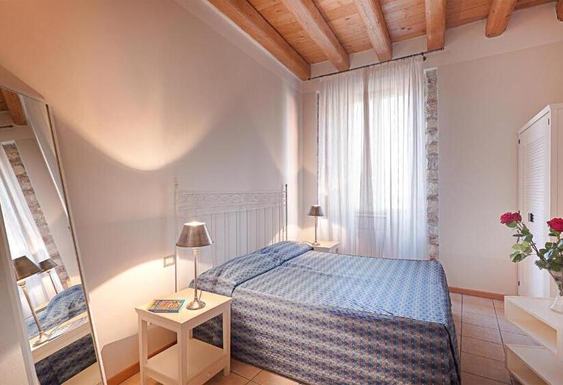 Fotos del hotel Mastino:  9 Fotos del hotel Mastino:  9