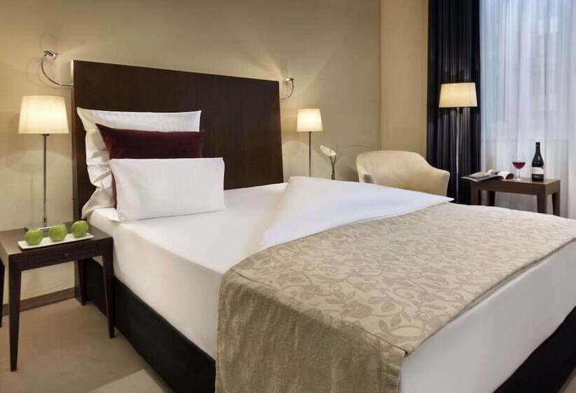 Fotos del hotel Metropolitan  By Flemings:  8