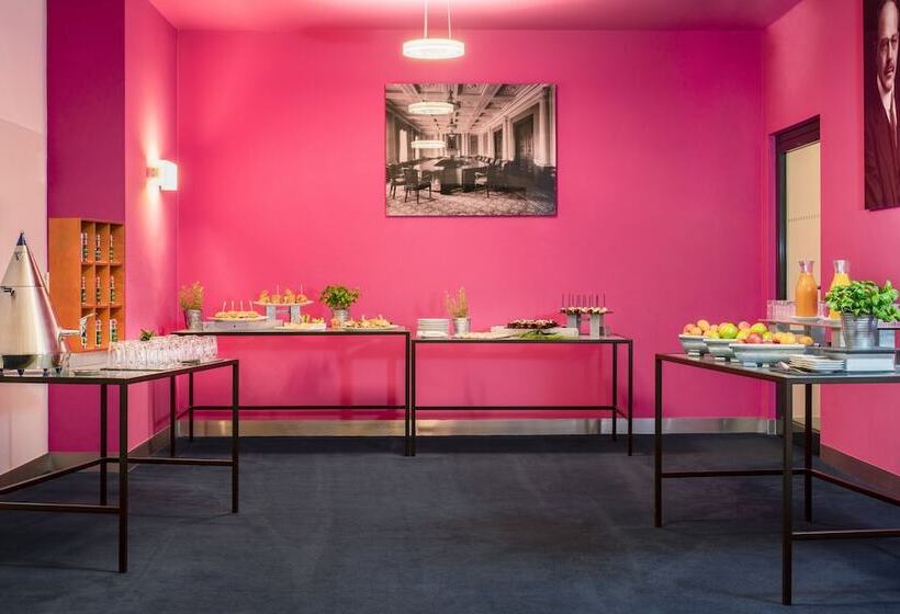 Fotos del hotel Movenpick Hotel Berlin:  18