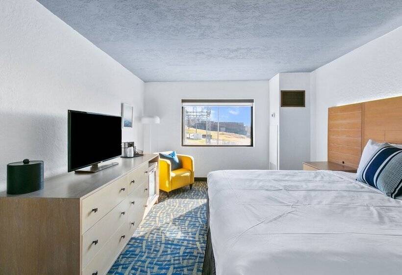 هتل Mulberry, A Wyndham
