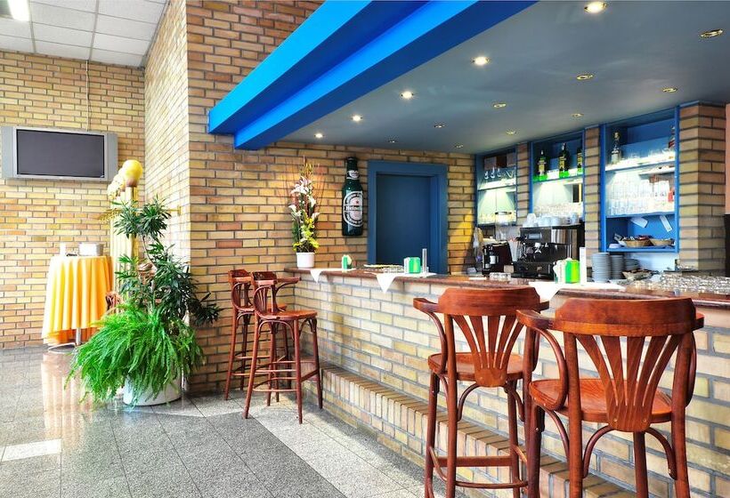 Fotos del hotel Olympik Tristar:  16