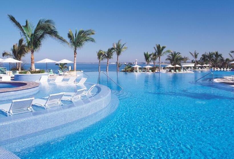 Hotel Pueblo Bonito Emerald Bay  All Inclusive