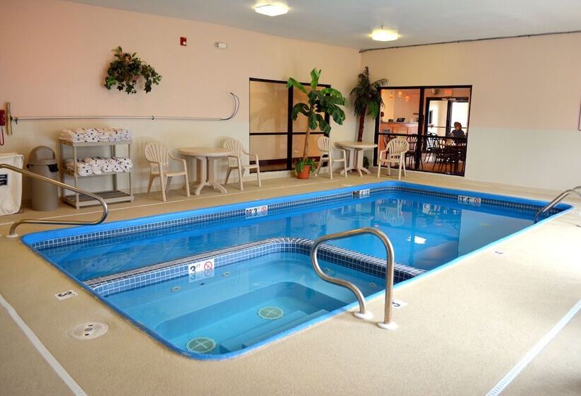 هتل Quality Inn I70 Near Kansas Speedway
