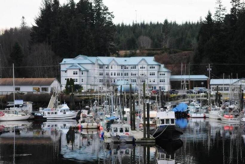 Hotel Quarterdeck Inn Port Hardy