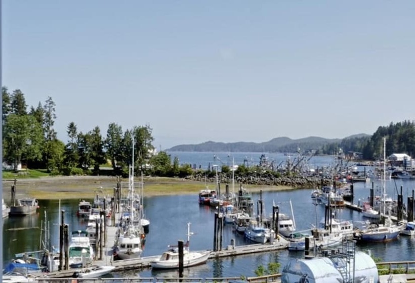 Hotel Quarterdeck Inn Port Hardy