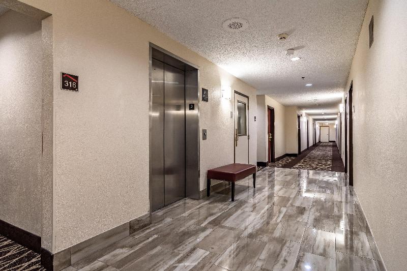 هتل Red Roof Plus+ & Suites Atlanta Airport South