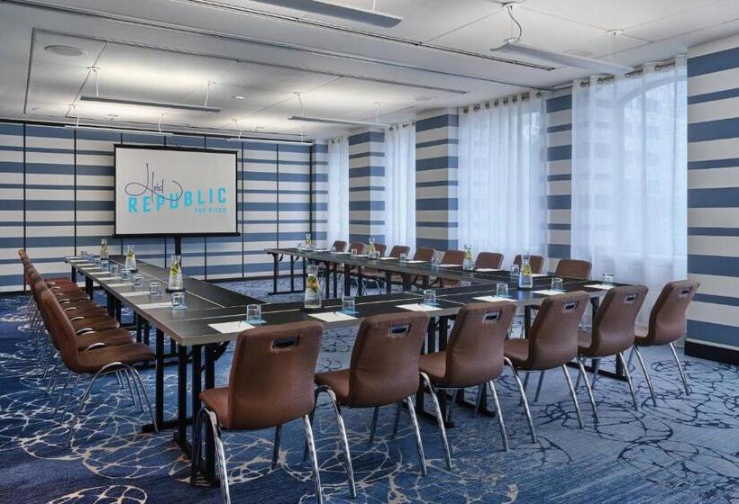 هتل Republic San Diego, Autograph Collection