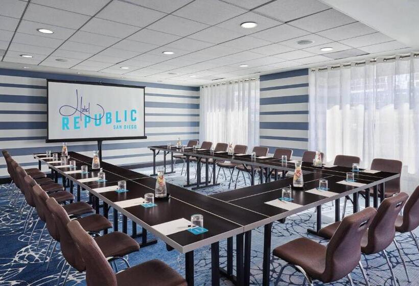 هتل Republic San Diego, Autograph Collection