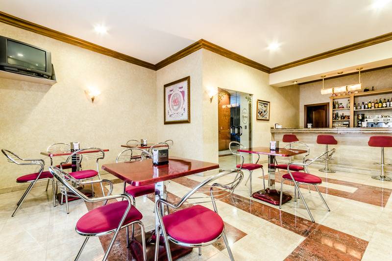 Fotos del hotel Roma Aurea:  10