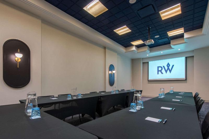 Royal William, Ascend Hotel Collection