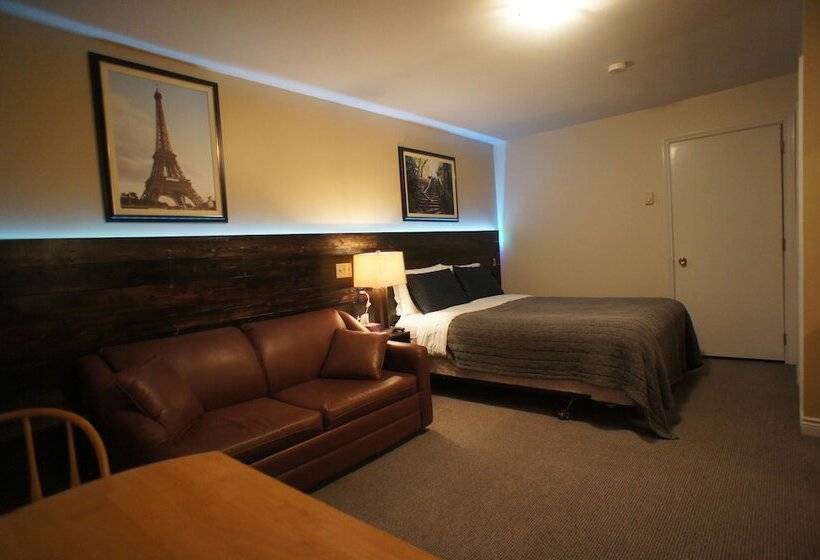 هتل Silverwood Inn & Suites