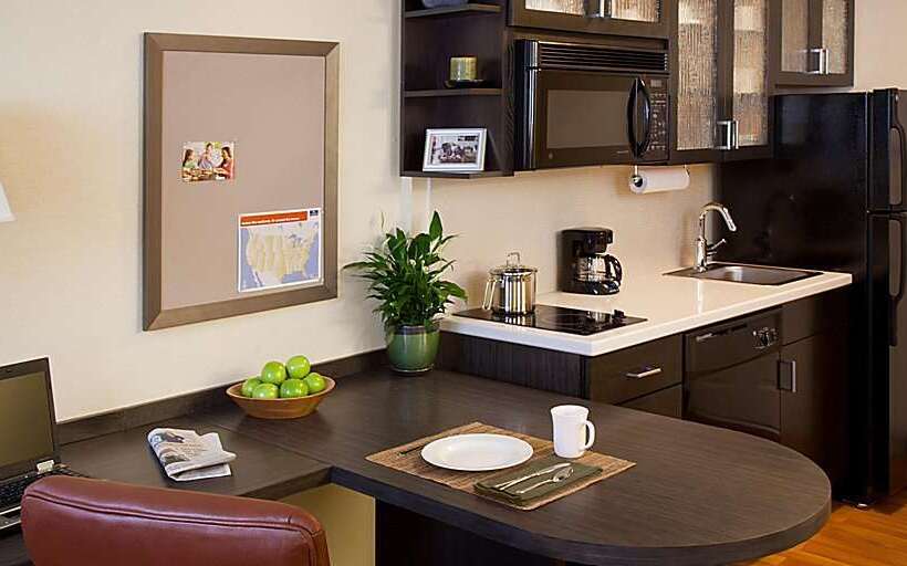 هتل Sonesta Simply Suites Las Vegas Convention Center