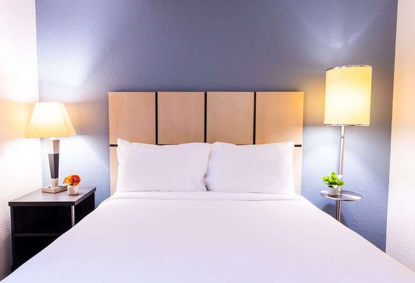 هتل Sonesta Simply Suites Oklahoma City Airport