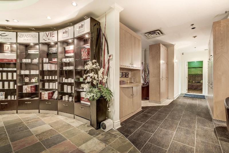 هتل Springhill Suites By Marriott Old Montreal